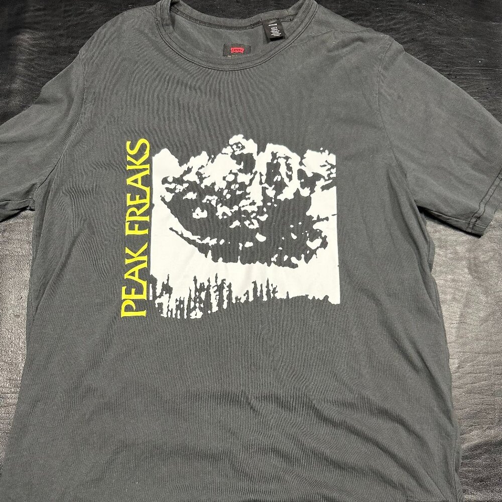 Men's Levis T-Shirt